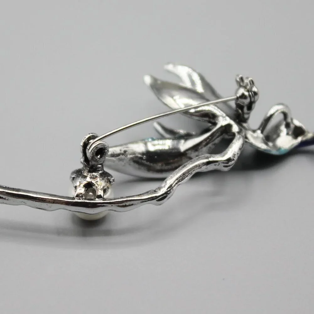 Lotus flower blue pin brooch jewelry fashion white pearl beautiful elegant